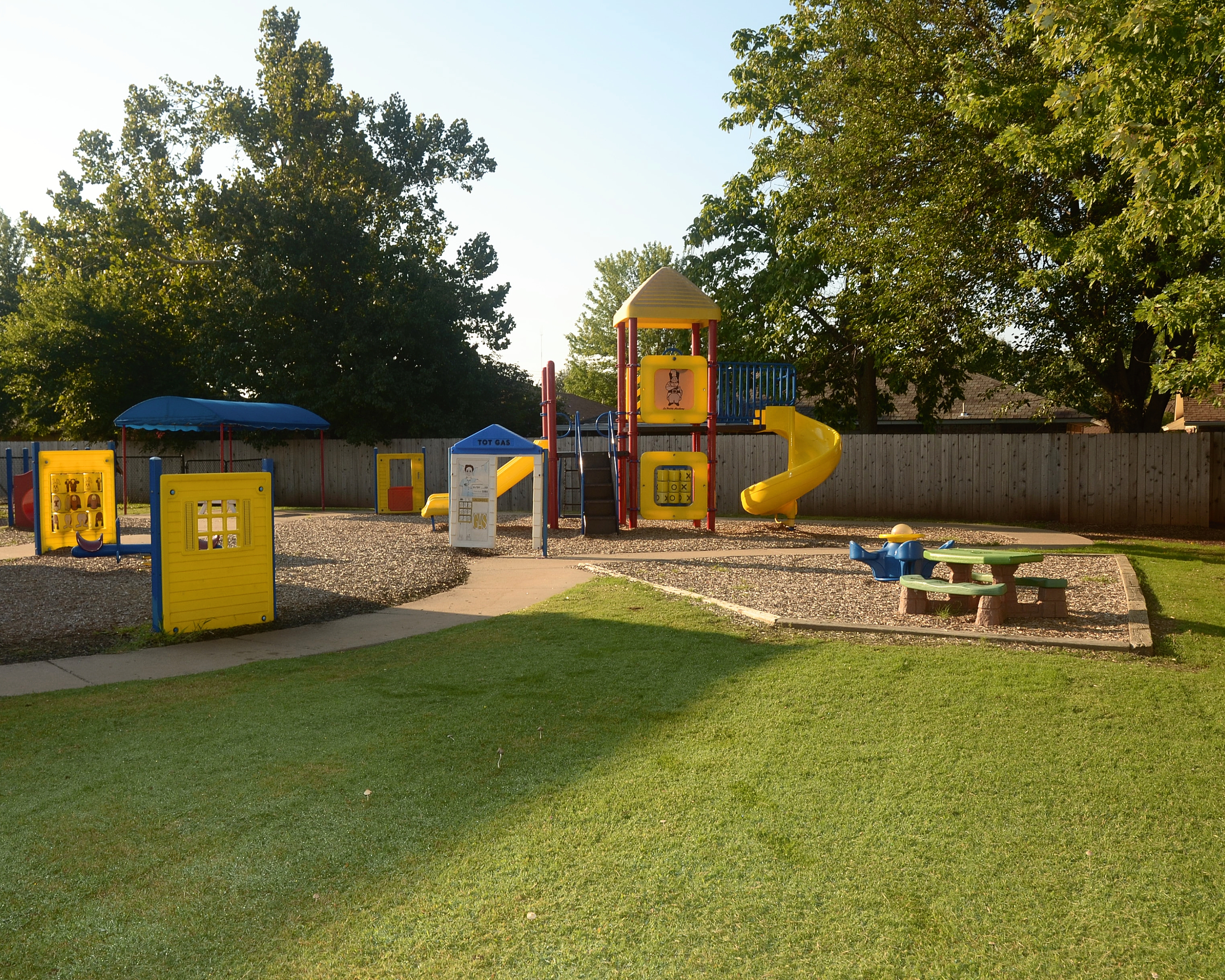 La Petite Academy of Edmond in Edmond, OK 16301 N Santa Fe La